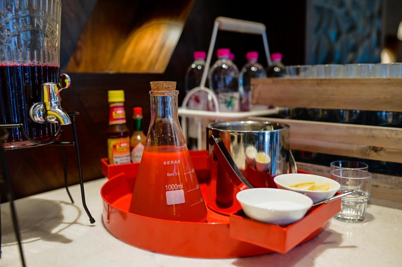 Vivanta Bengaluru Residency Road Ngoại thất bức ảnh
